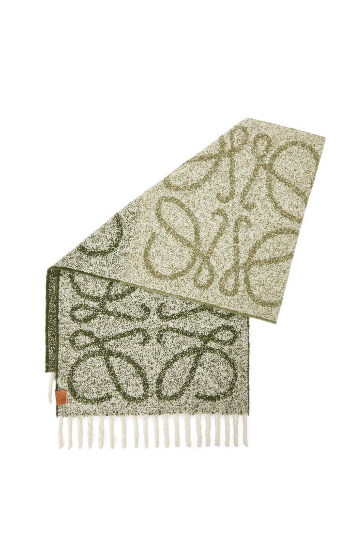 Anagram scarf in alpaca and wool