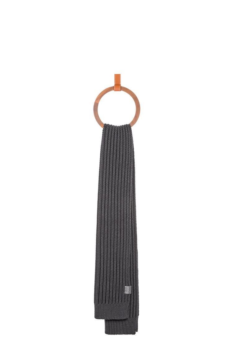 Scarf in wool