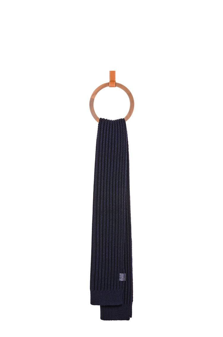 Scarf in wool