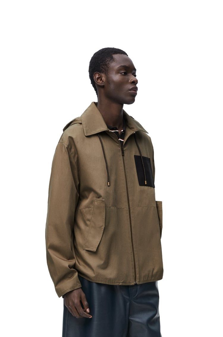Hooded jacket in cotton