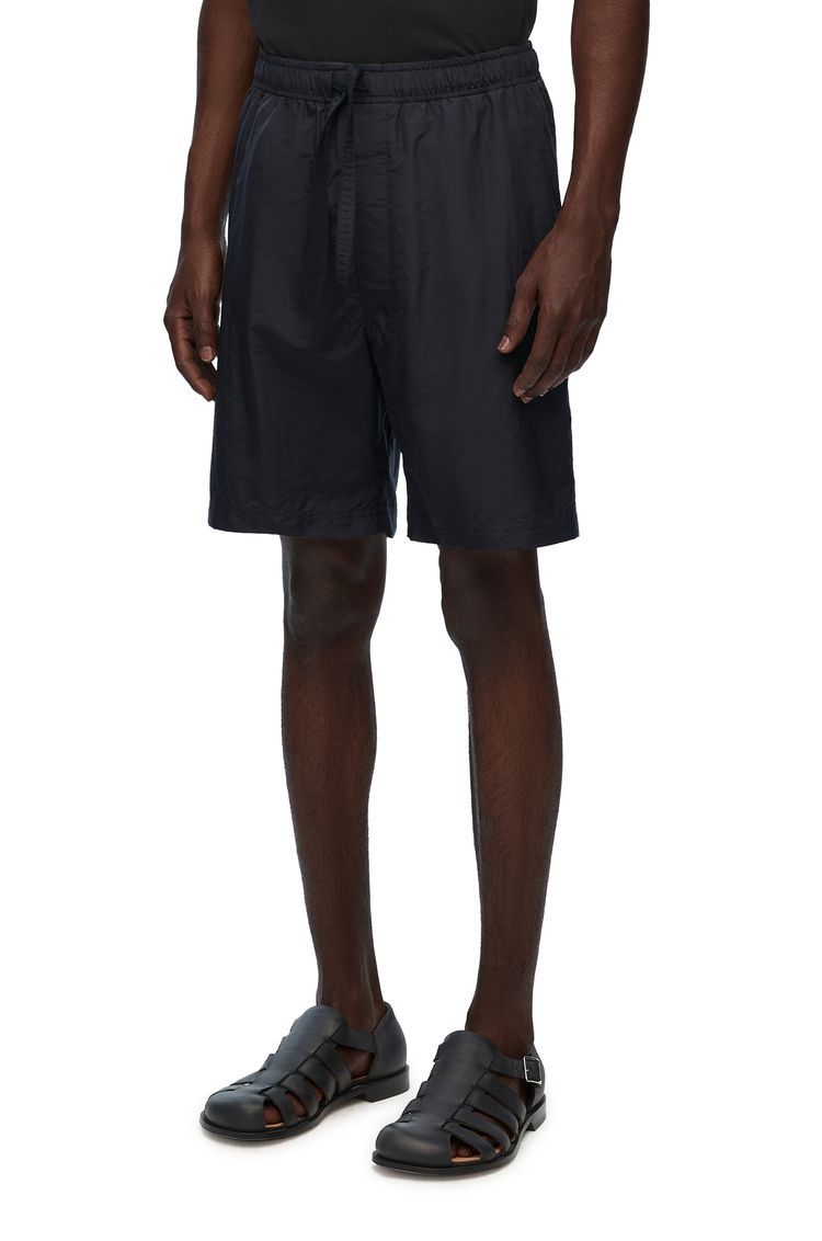 Shorts in technical silk
