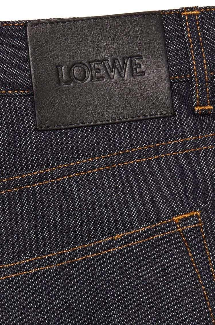 Straight leg jeans in raw denim