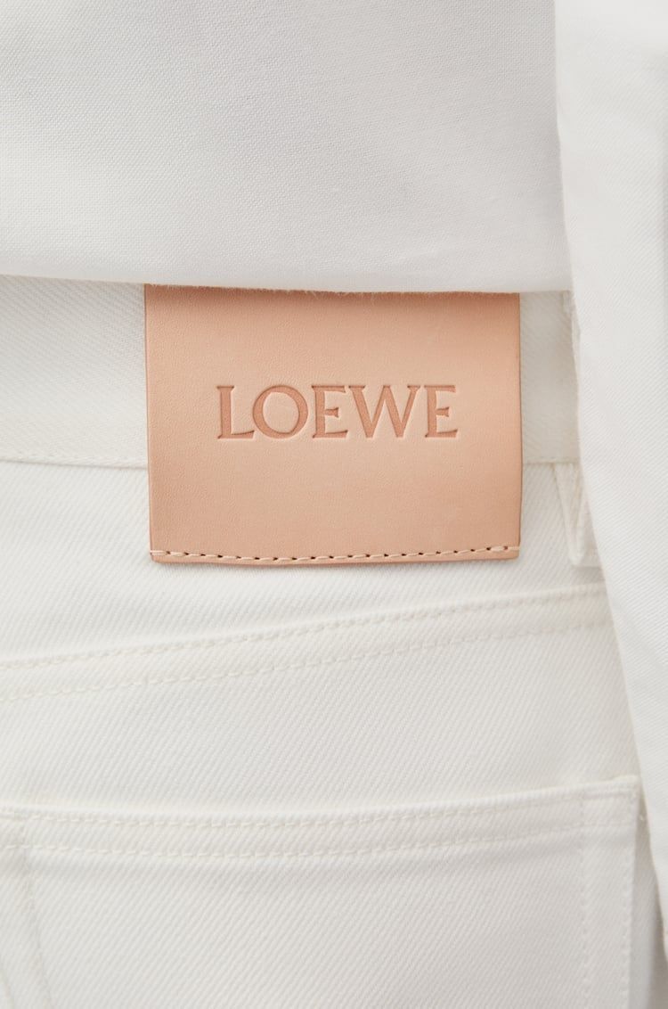 Wide leg jeans in raw denim