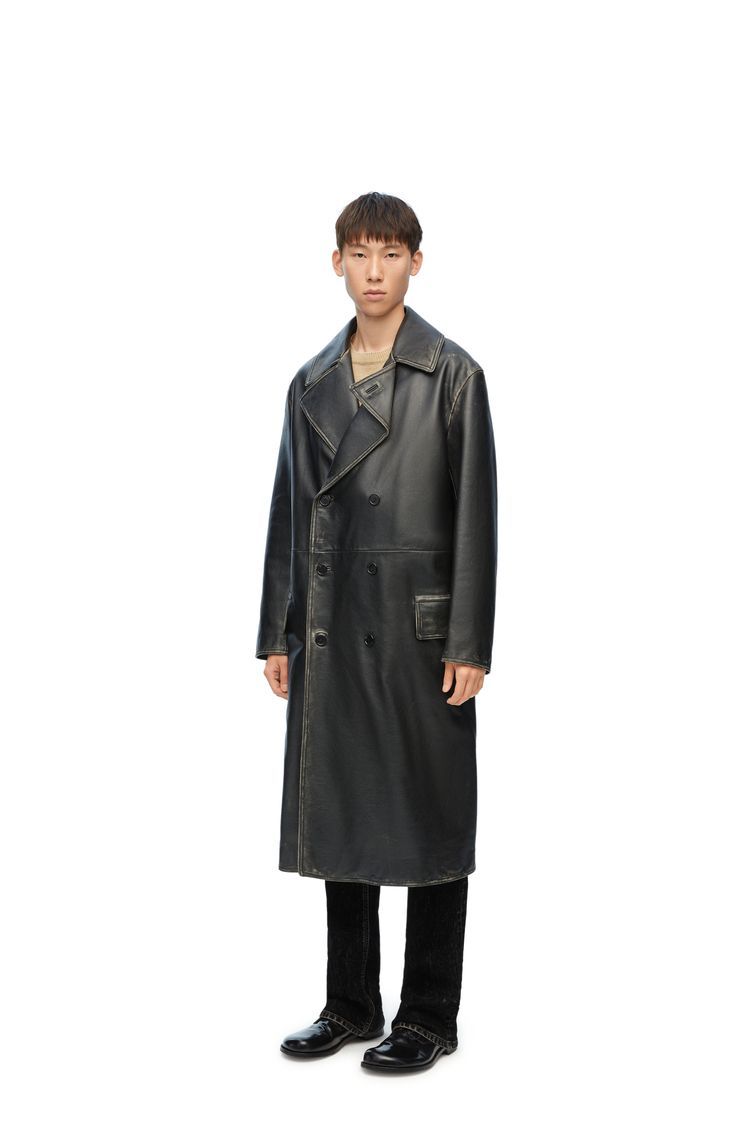 Double breasted coat in nappa calfskin