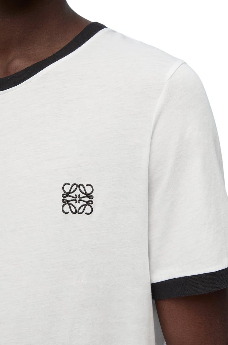 Slim fit T-shirt in cotton