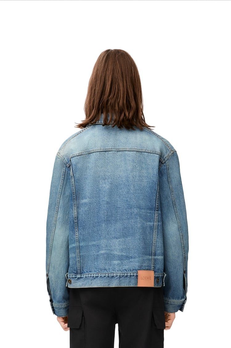 Trucker jacket in denim
