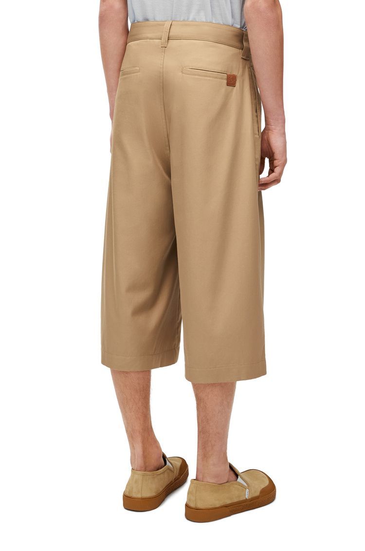 Pleated shorts in cotton