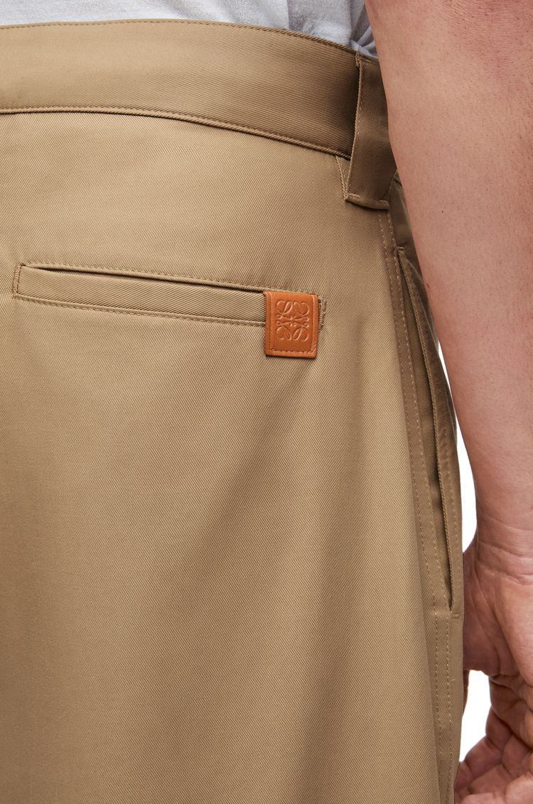 Pleated shorts in cotton
