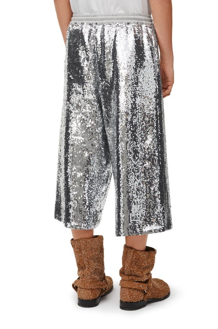 Shorts in sequins