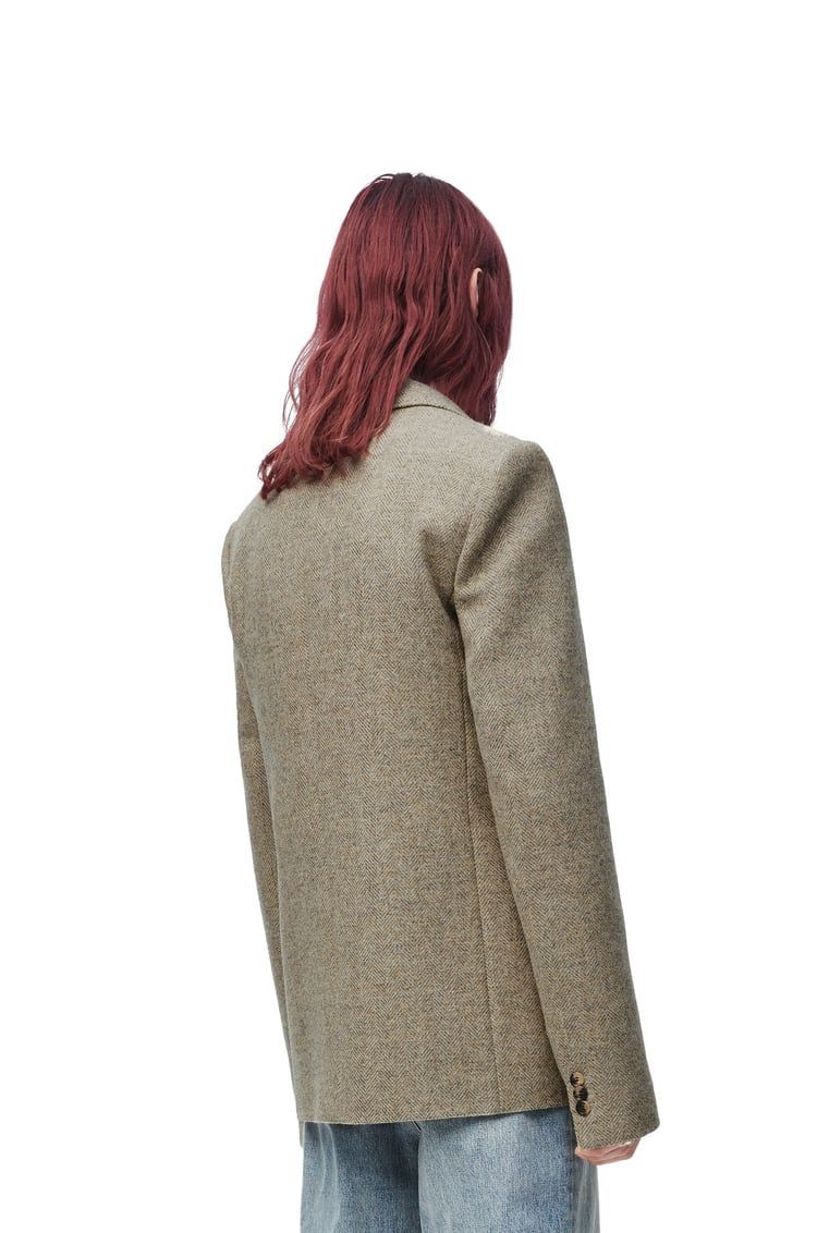 Jacket in wool