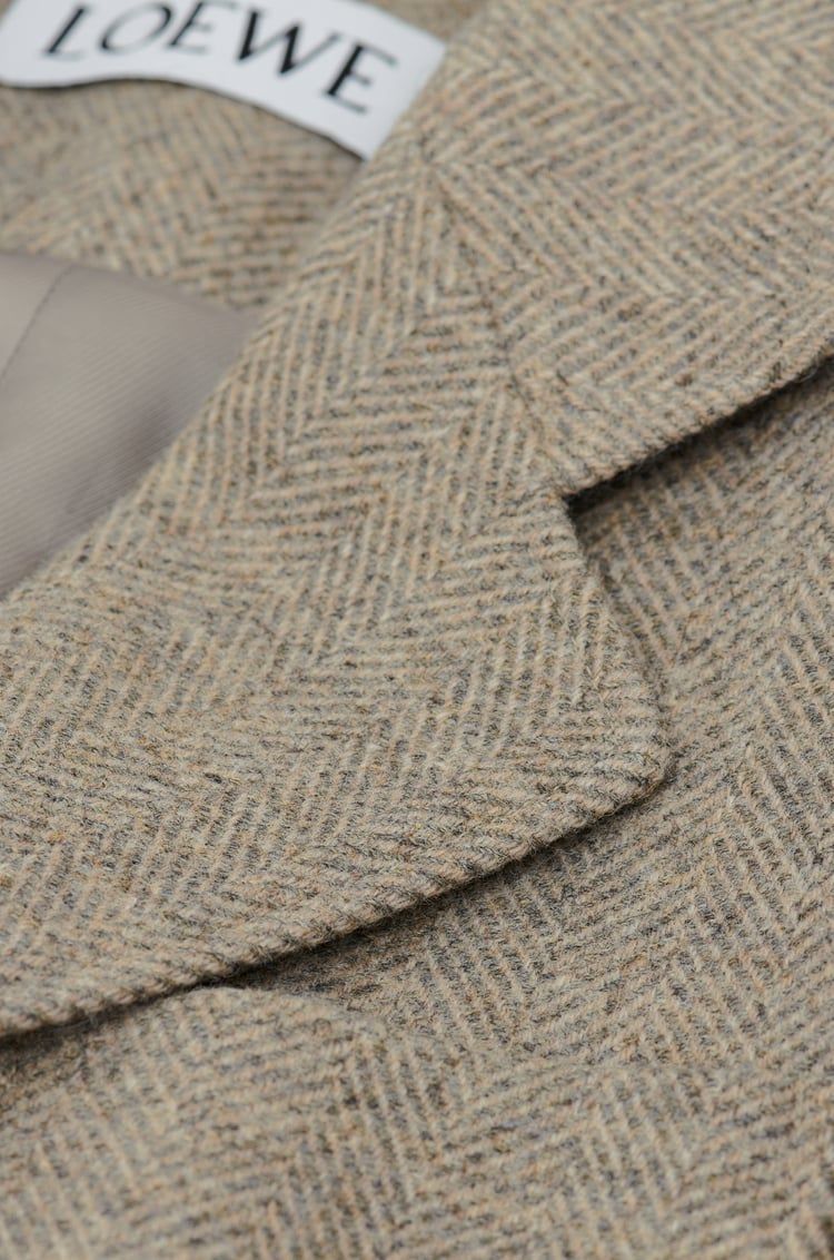 Jacket in wool