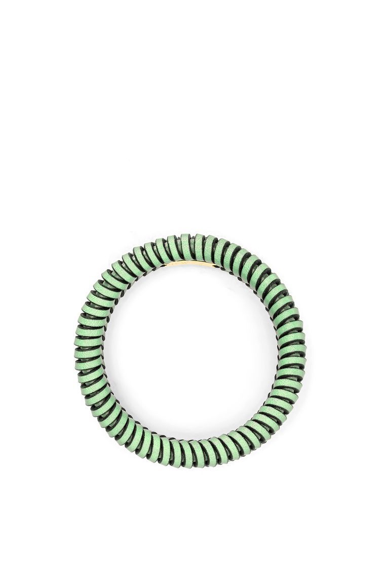 Interlock bangle in classic calfskin