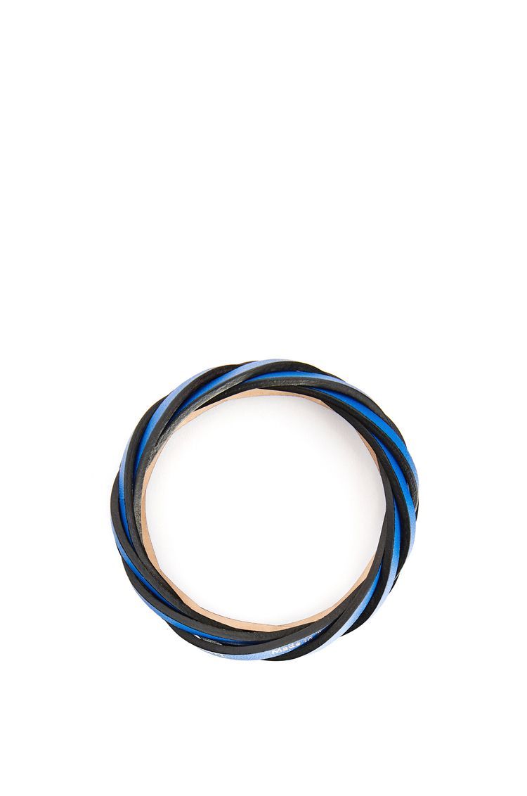 Braided bangle in classic calfskin