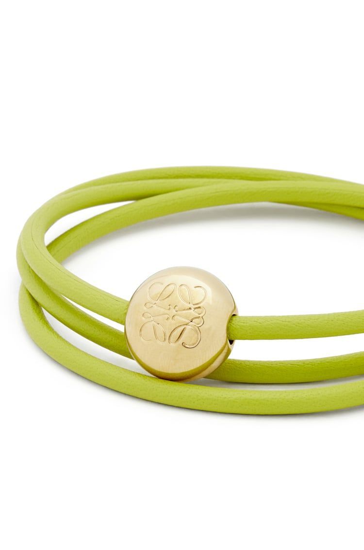 Pebble bracelet in calfskin and brass