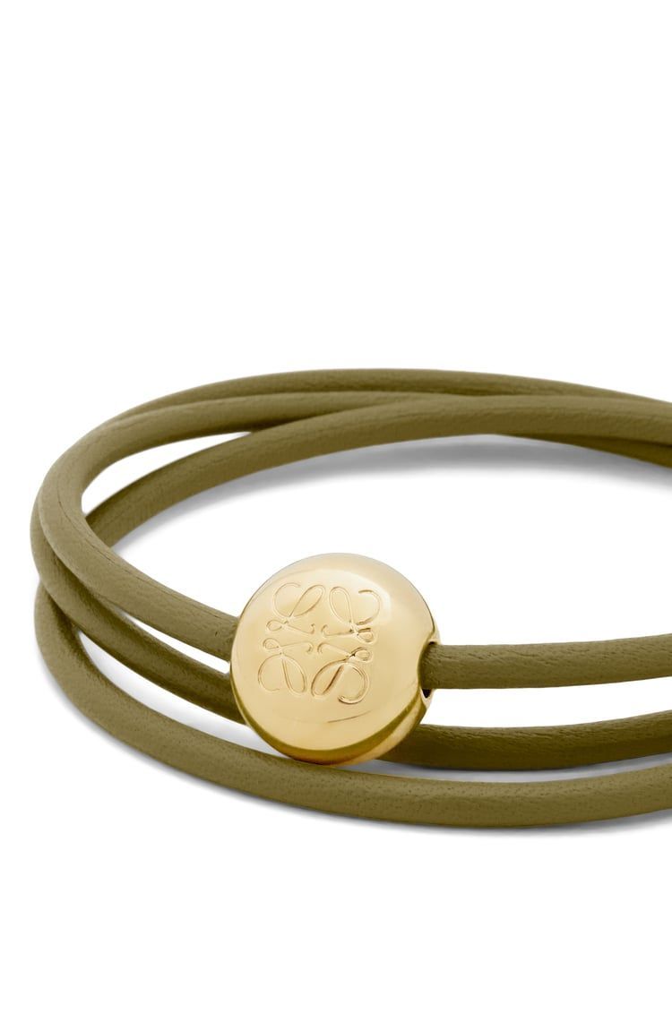 Pebble bracelet in calfskin and brass
