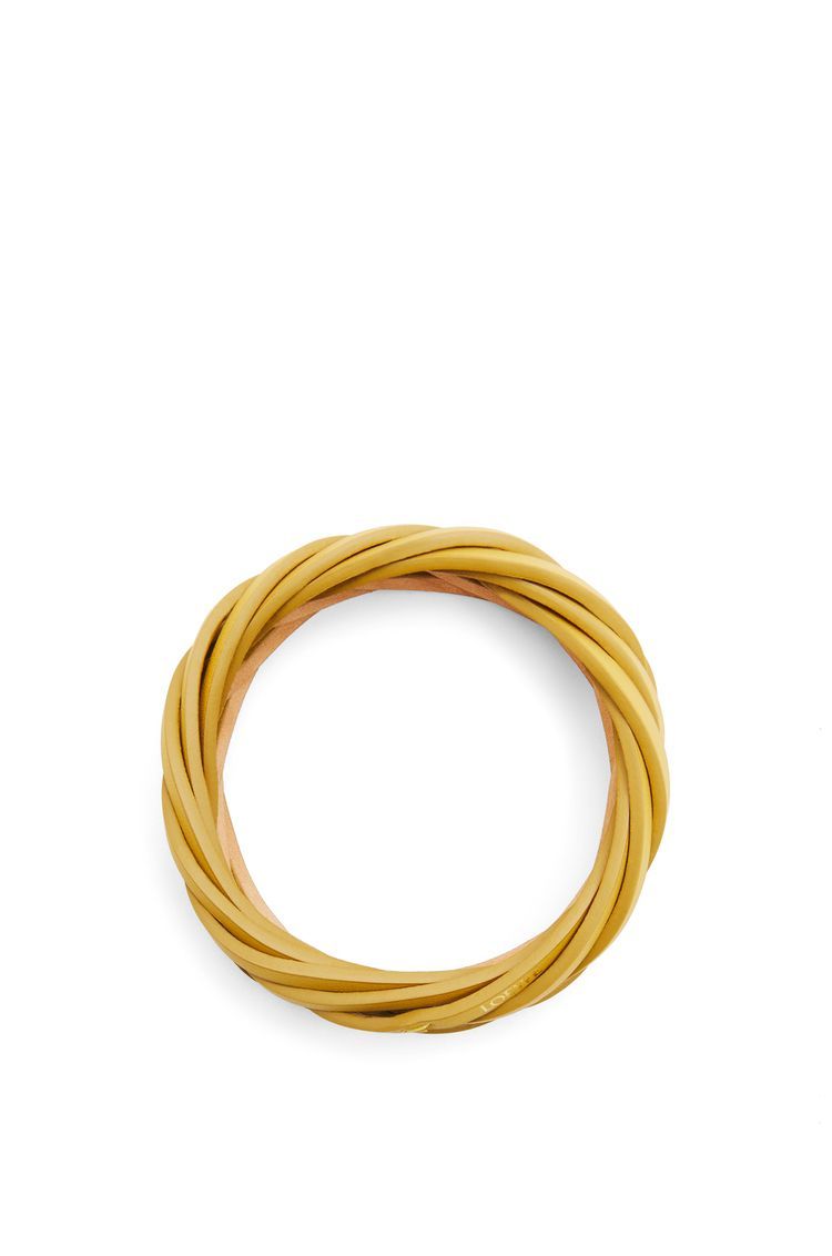 Braided bangle in classic calfskin