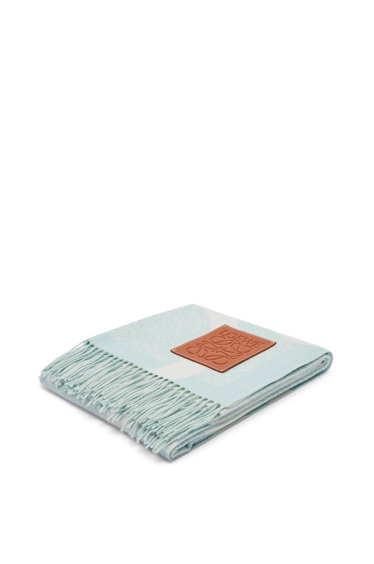 Anagram blanket in wool