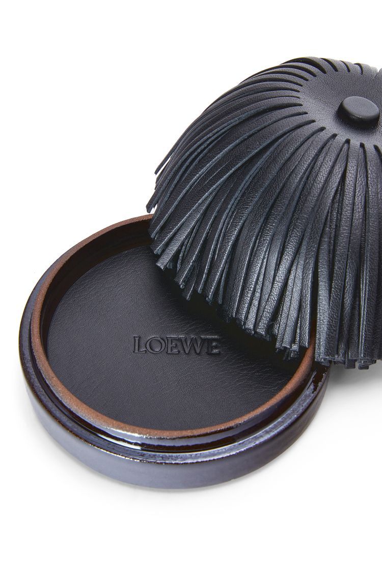 Small tassel box in ceramic and calfskin