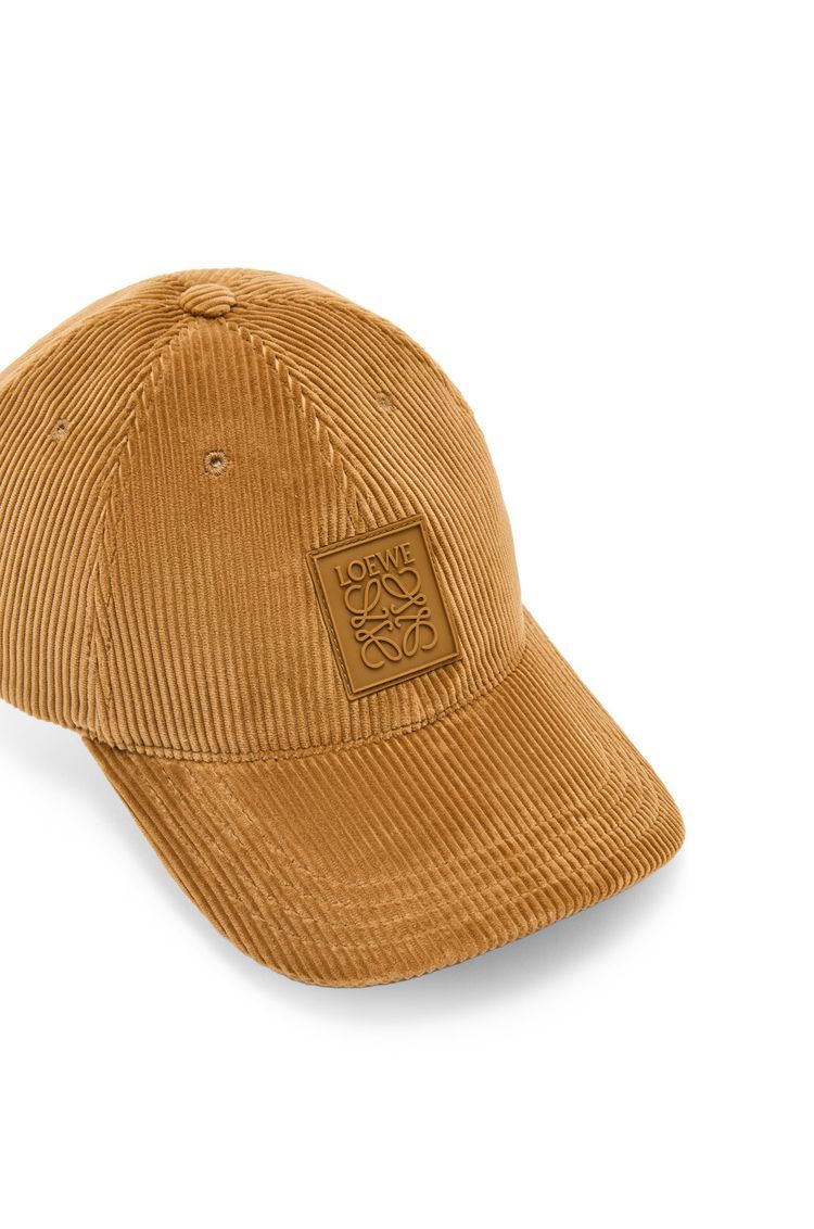 Patch cap in corduroy