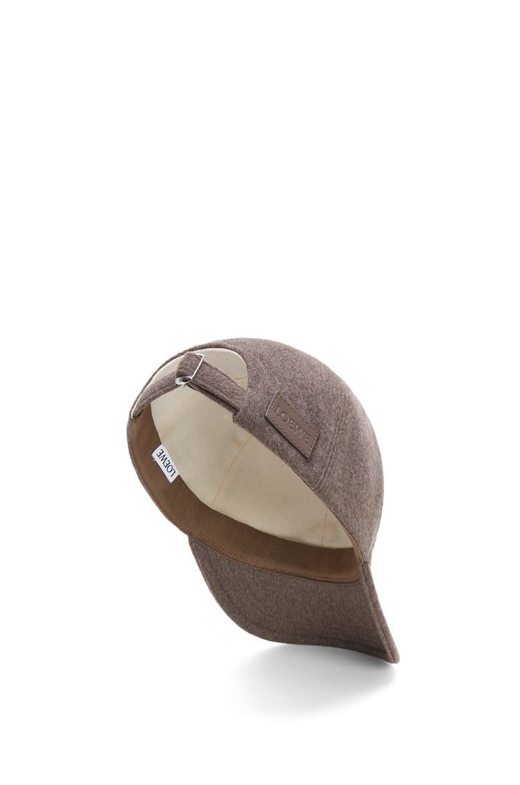 Cap in wool