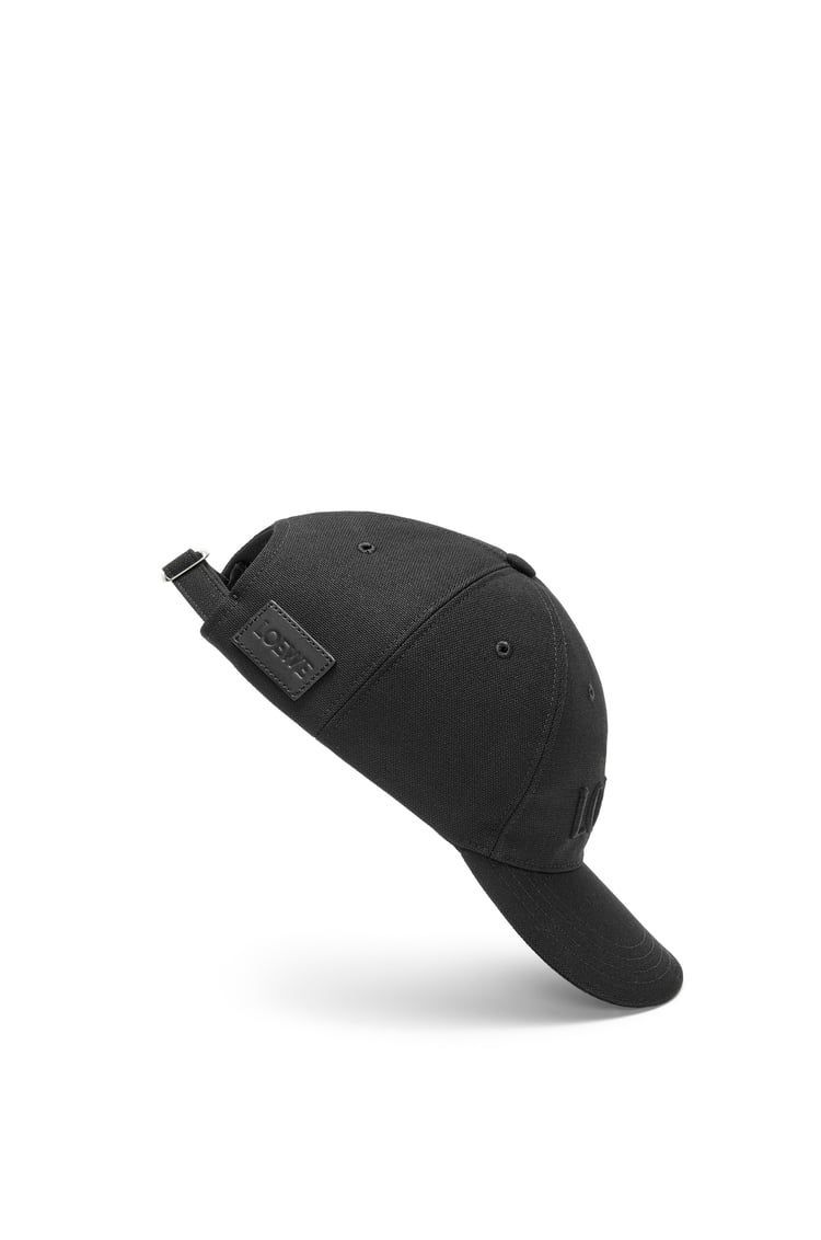 Cap in canvas