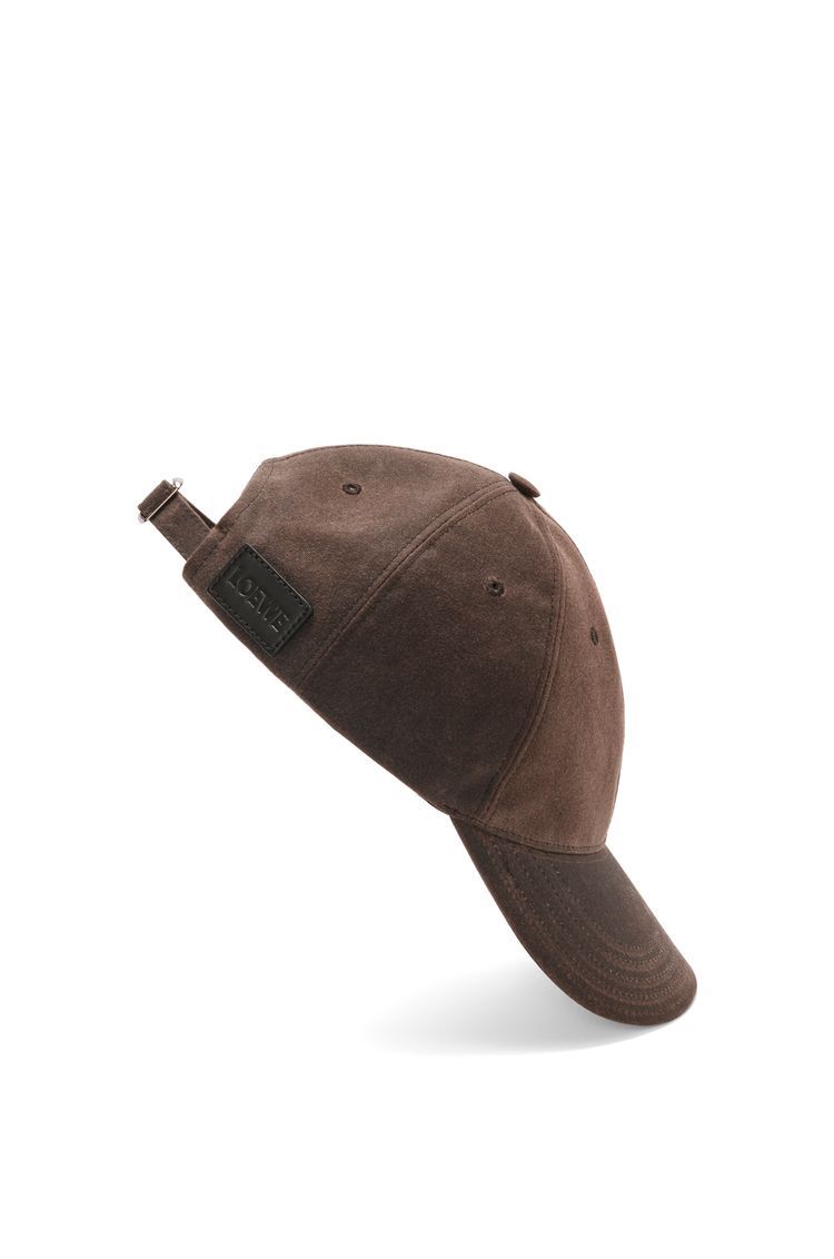 Cap in waxed canvas