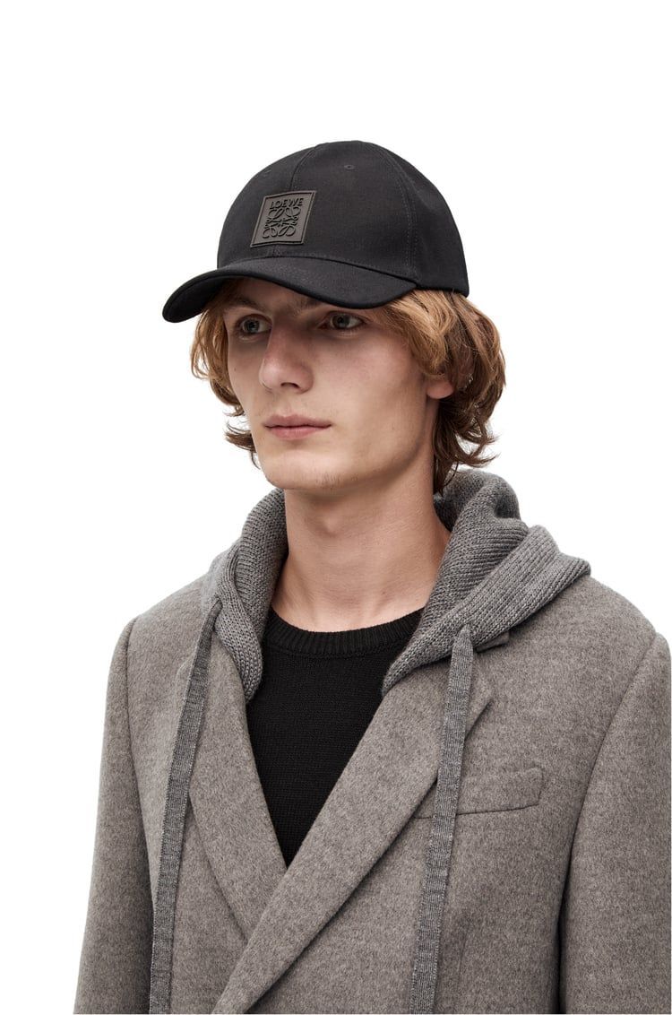 Patch cap in canvas