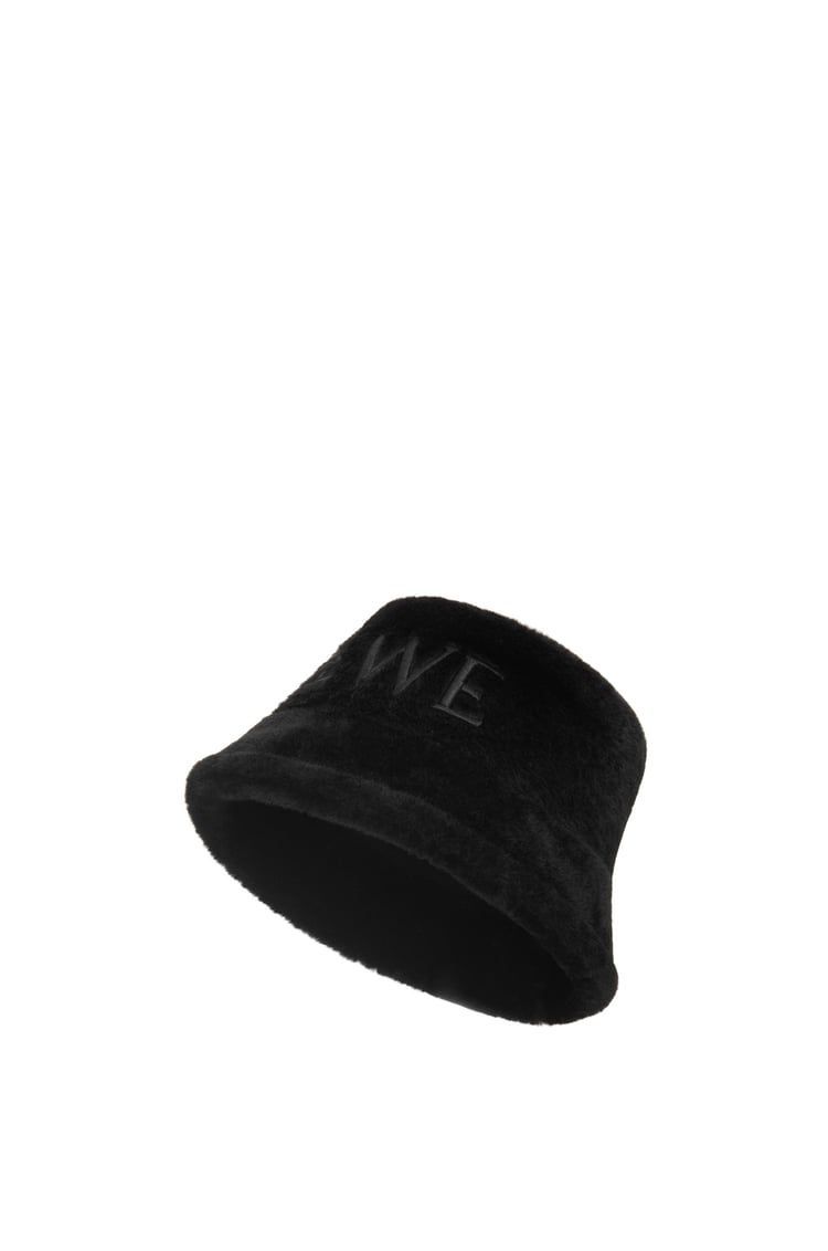 Loewe bucket hat in shearling