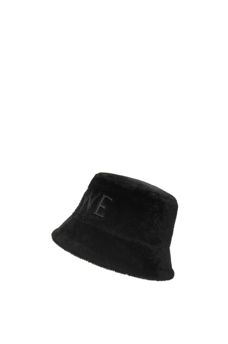 Loewe bucket hat in shearling