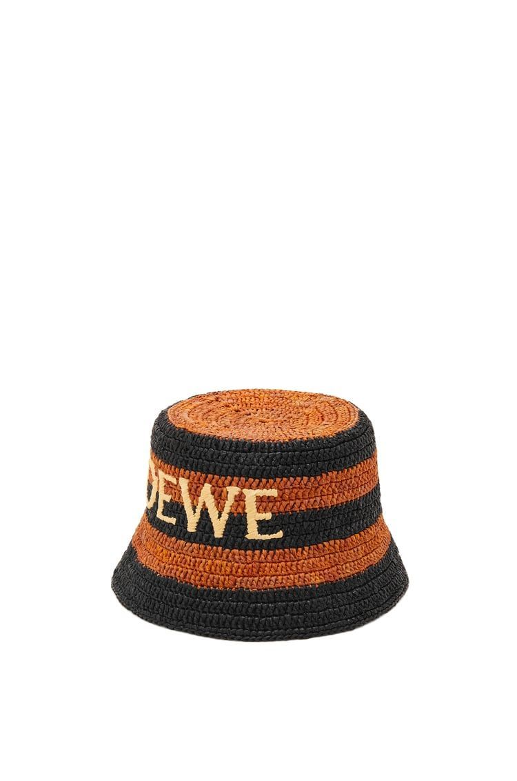 Bucket hat in raffia