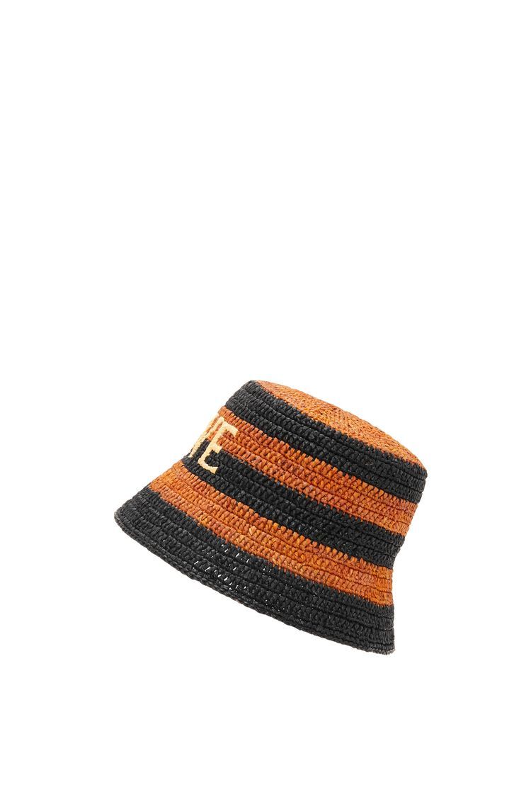 Bucket hat in raffia