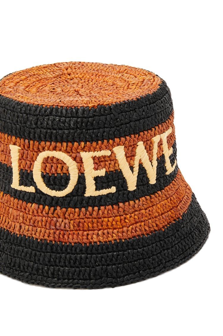 Bucket hat in raffia