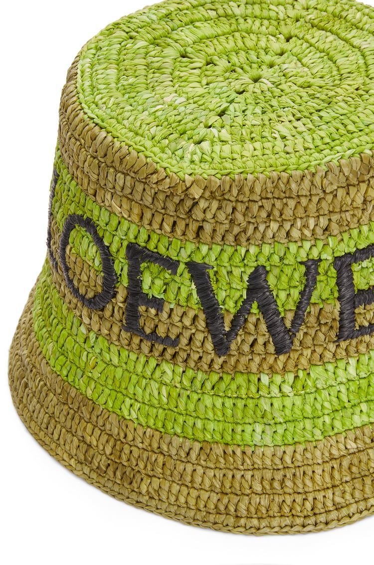 Bucket hat in raffia