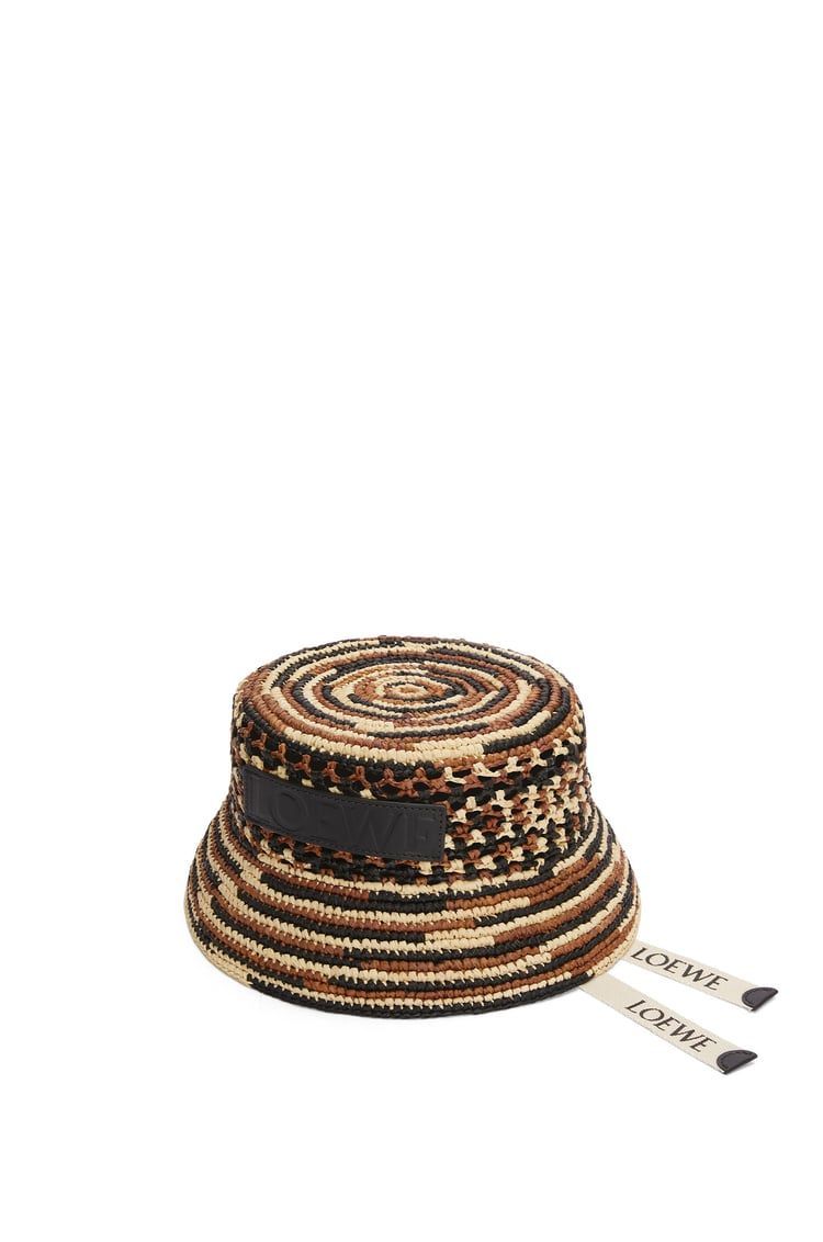 Bucket hat in raffia