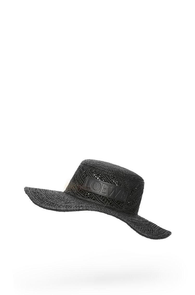 Fisherman hat in raffia