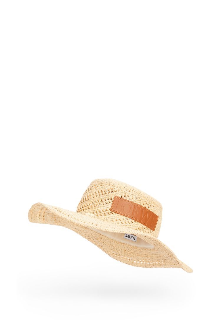 Fisherman hat in raffia