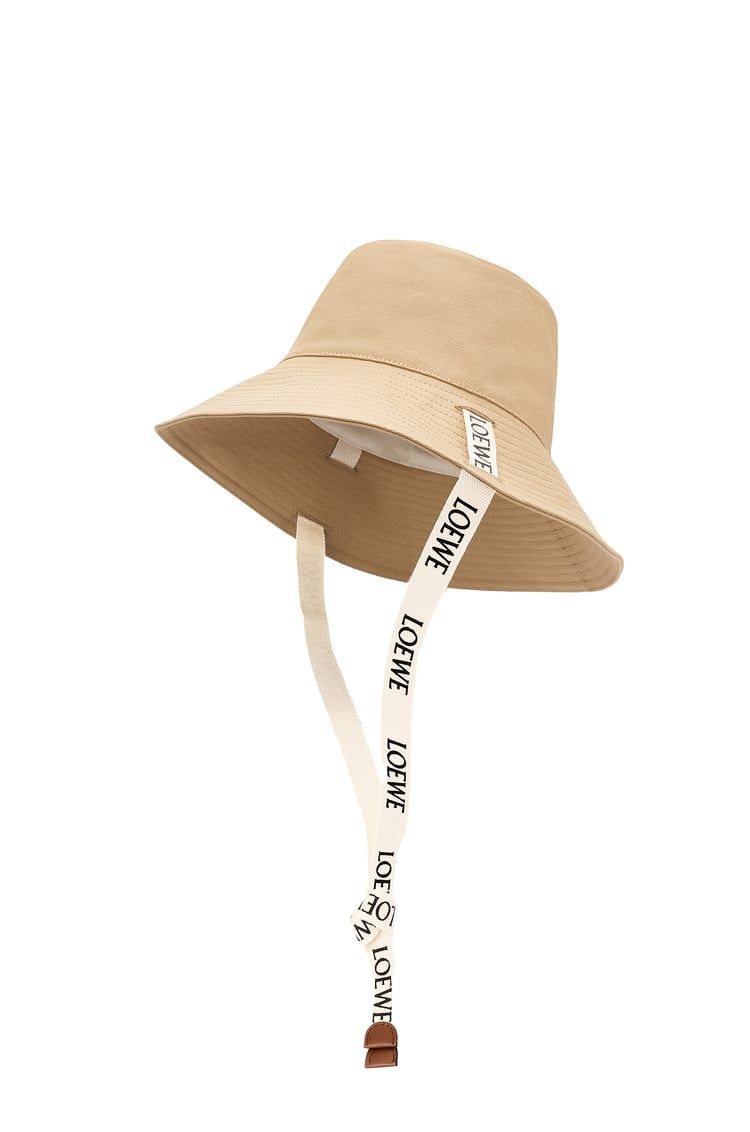Fisherman hat in canvas