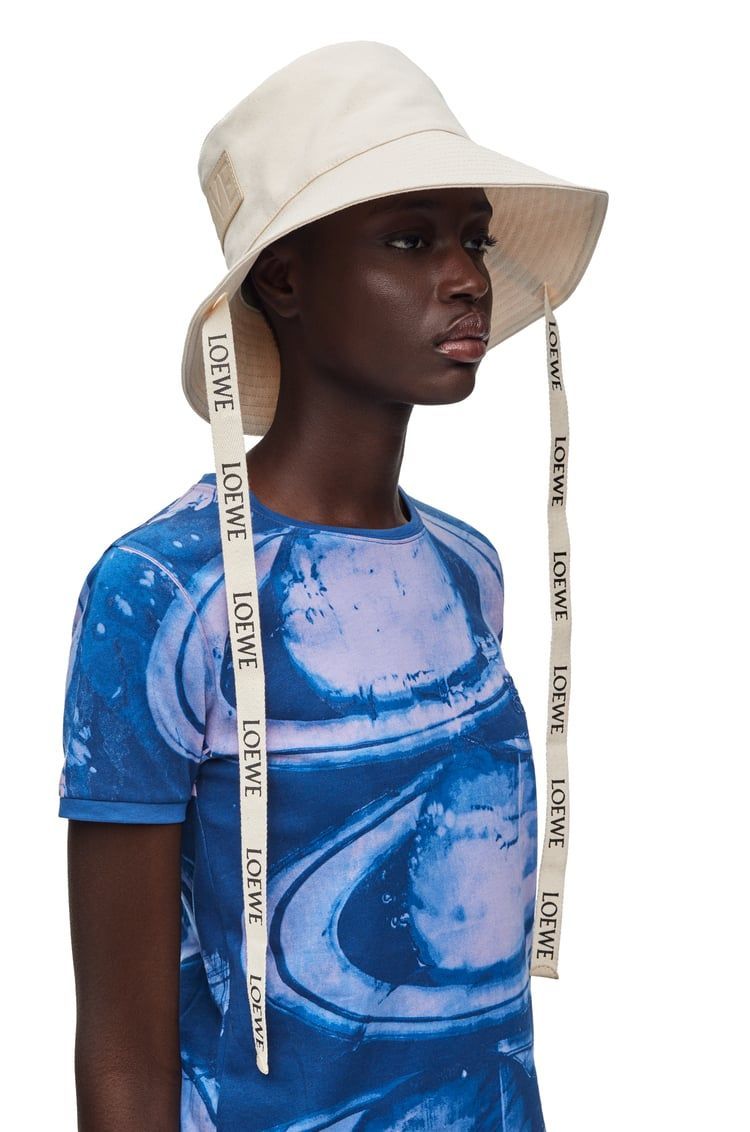 Fisherman hat in canvas