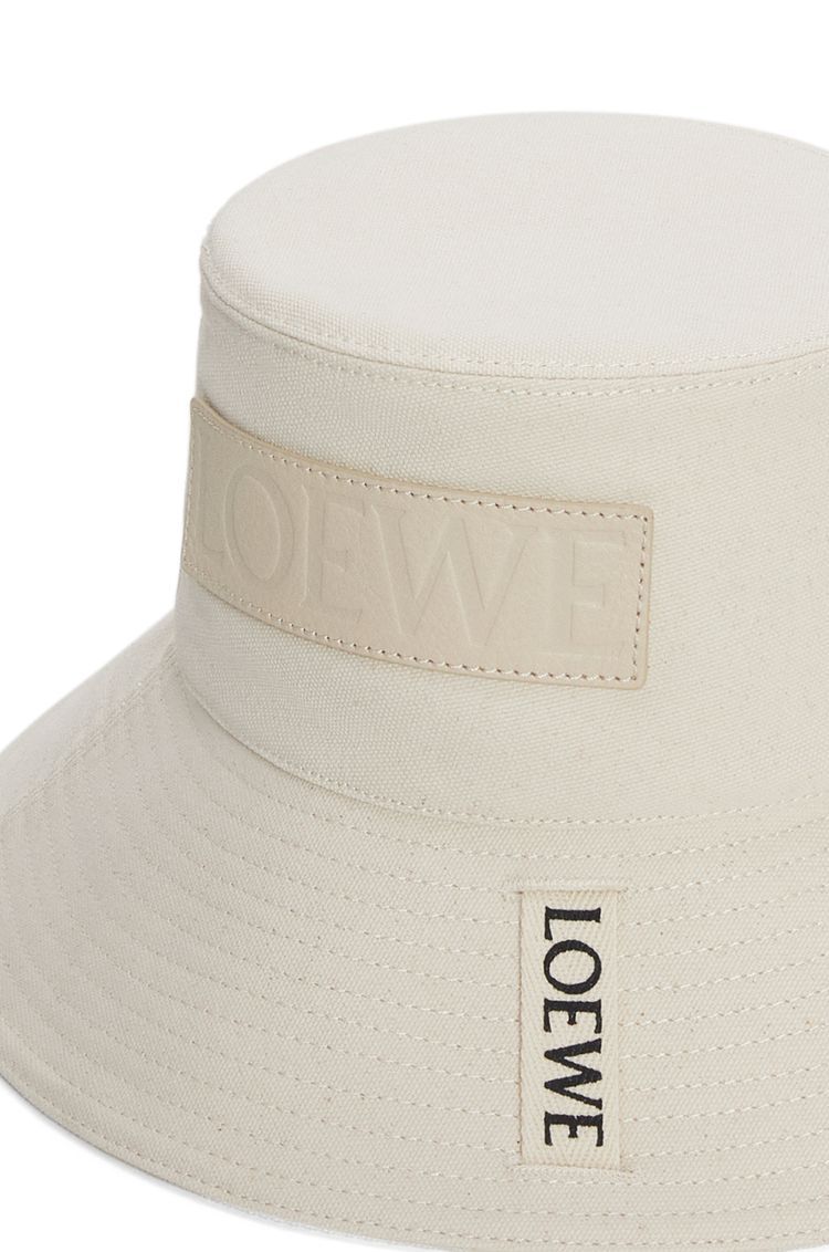 Fisherman hat in canvas