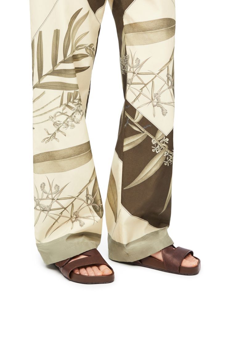 Ease Buckle sandal in vegetal calfskin