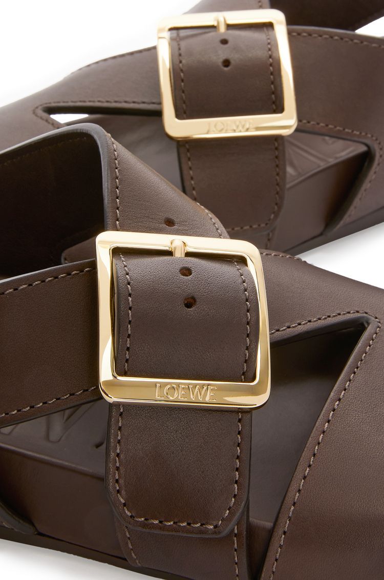 Ease Buckle sandal in vegetal calfskin