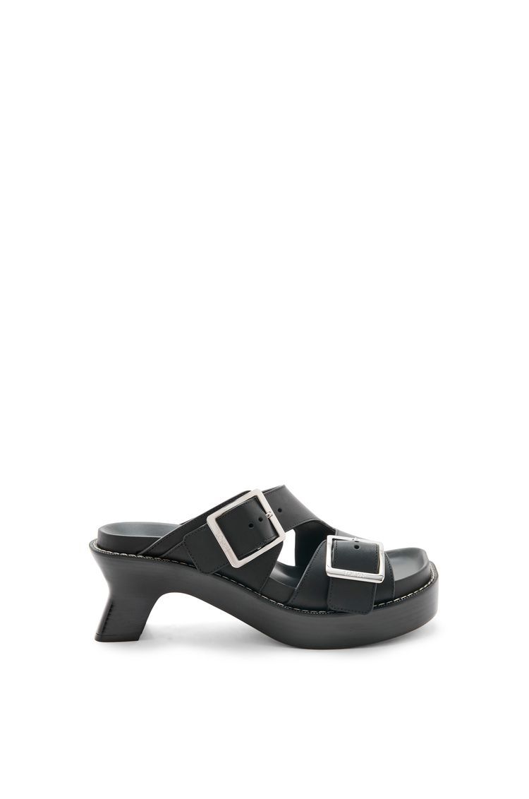 Ease heel slide in vegetal calf