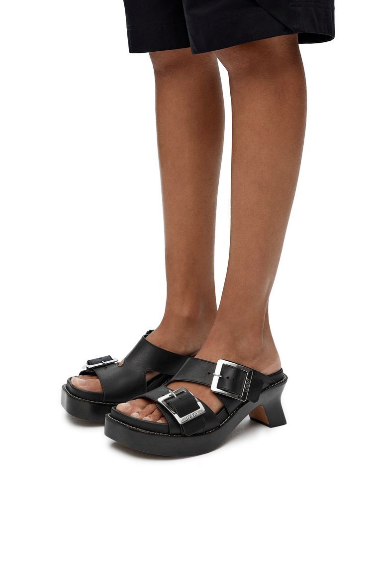 Ease heel slide in vegetal calf