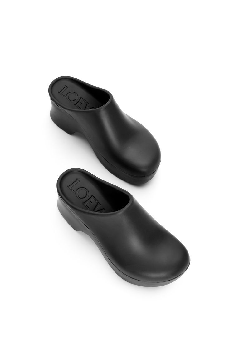 Foam clog in light foam rubber