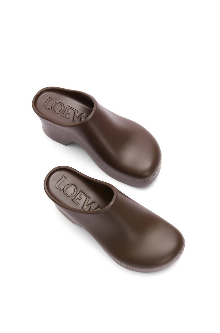 Foam clog in light foam rubber