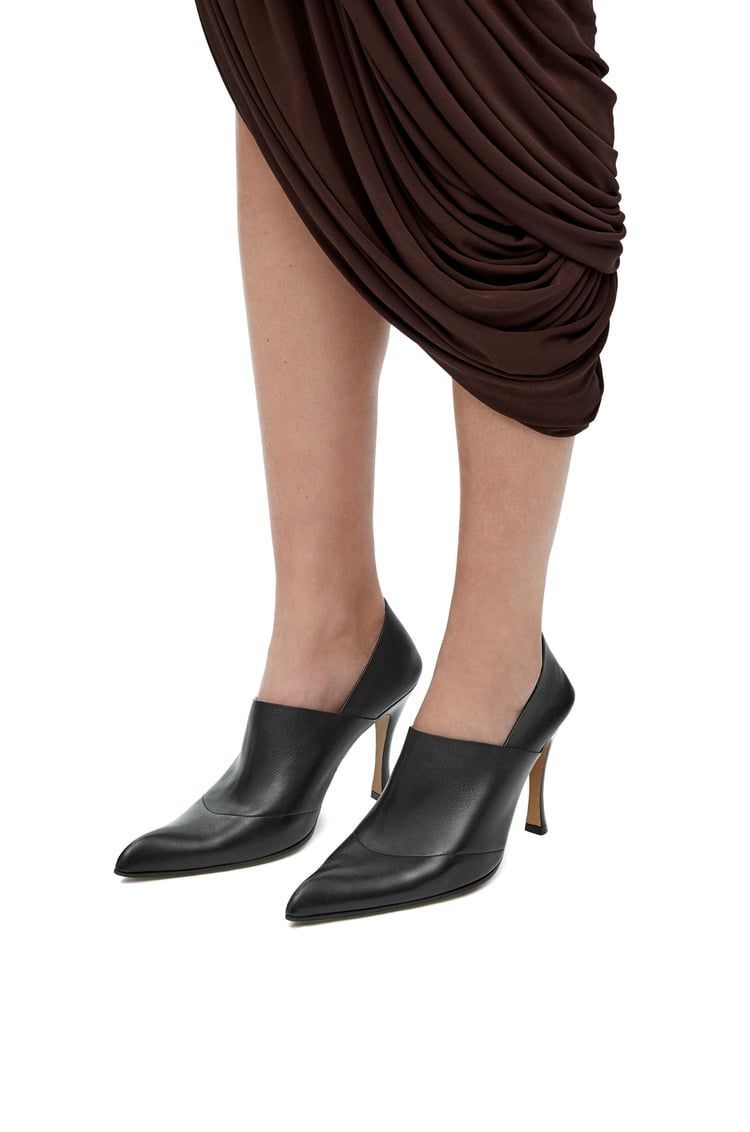 Comic pump in soft calfskin