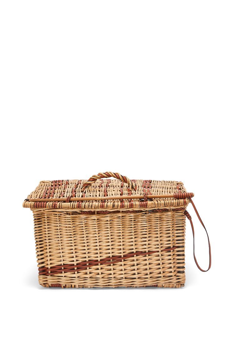 Chest basket in wicker and leather