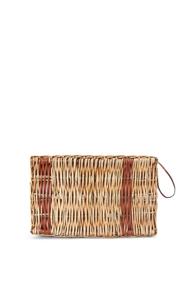 Chest basket in wicker and leather