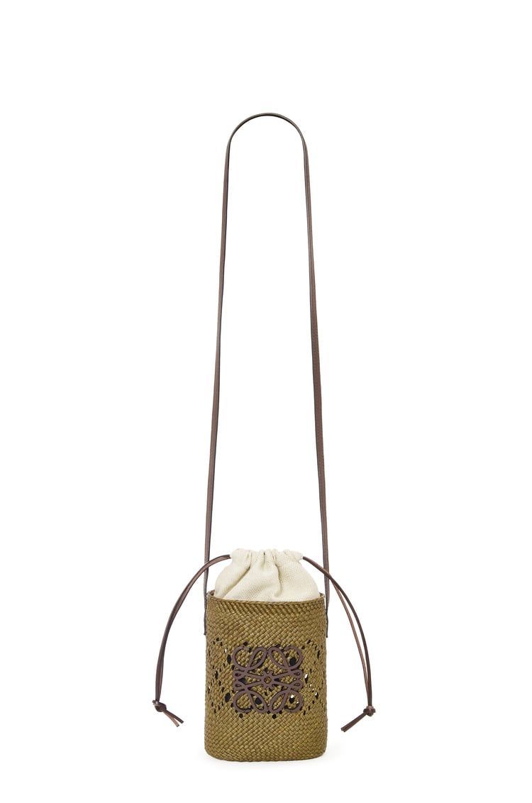 Anagram Ajouré square pocket in iraca palm and classic calfskin