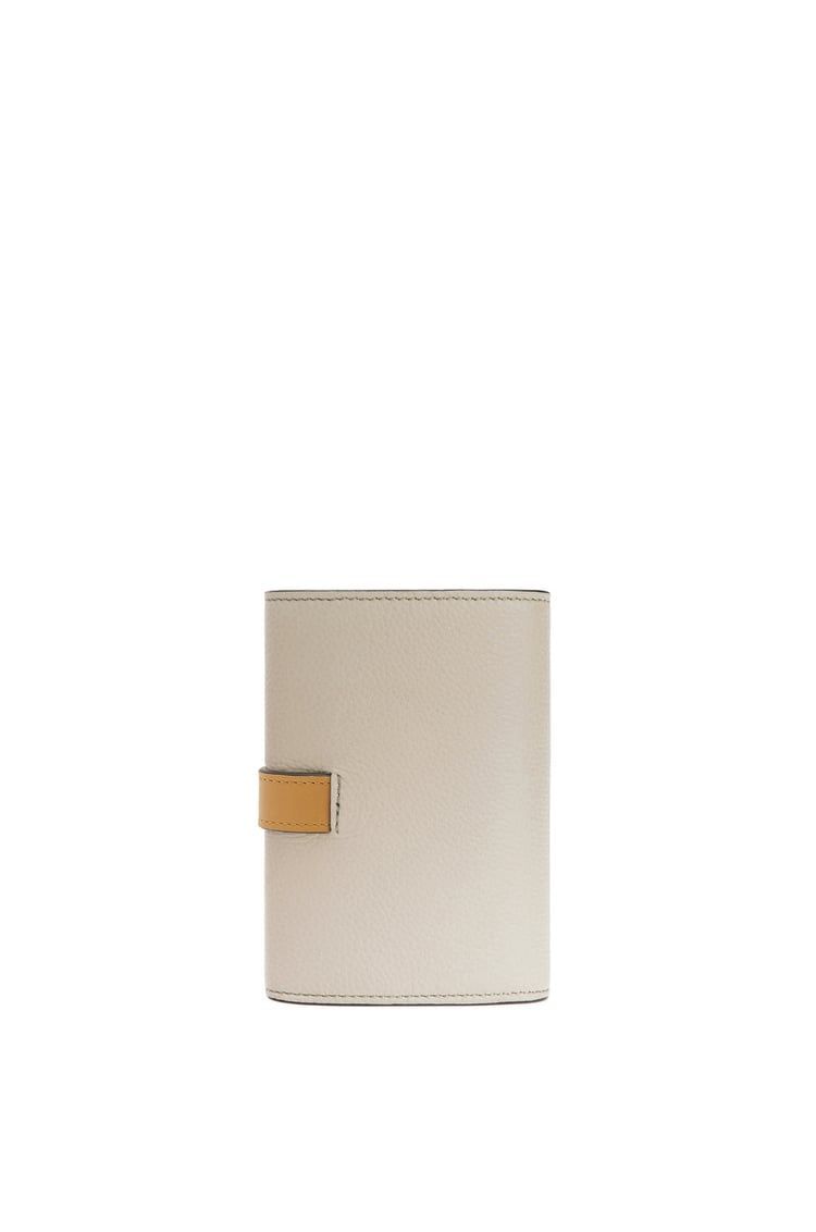 Small vertical wallet in soft grained calfskin